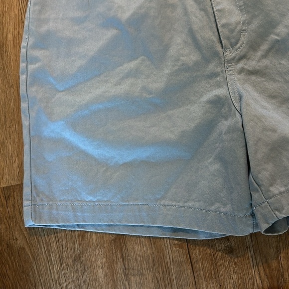 GV CHINOS BRAND SHORTS SIZE(12) - Picture 2 of 7